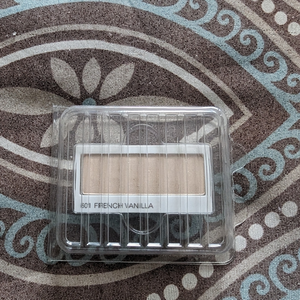 Clinique All About Shadow Single, French Vanilla - Matte
